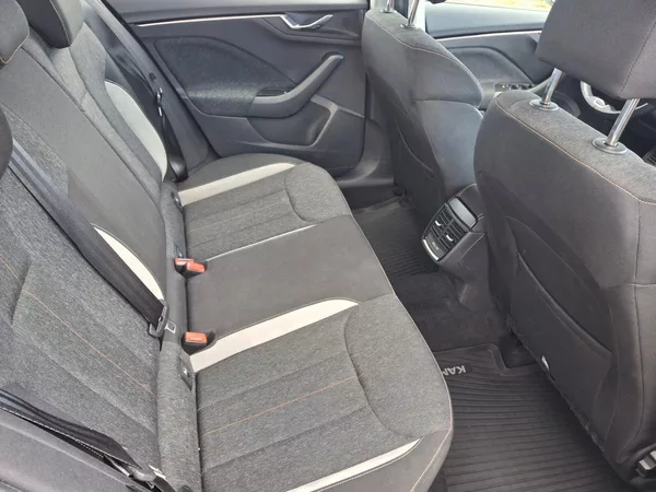 Škoda Kamiq Style 1,0TSi 81kW - foto 15