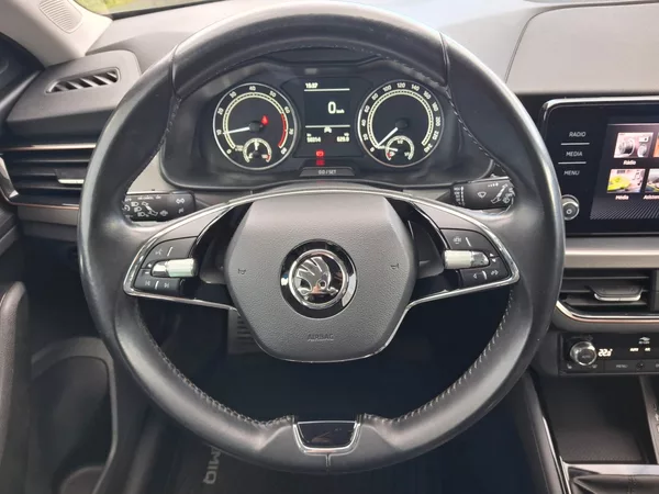 Škoda Kamiq Style 1,0TSi 81kW - foto 16
