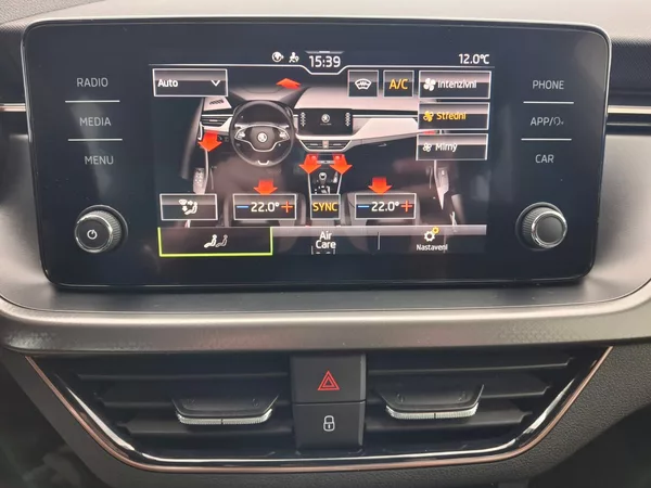 Škoda Kamiq Style 1,0TSi 81kW - foto 18
