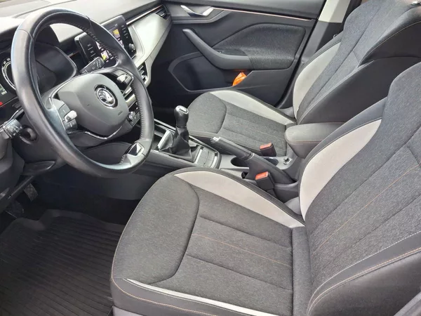 Škoda Kamiq Style 1,0TSi 81kW - foto 6