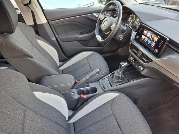 Škoda Kamiq Style DSG 1,5TSi 110kW - foto 14