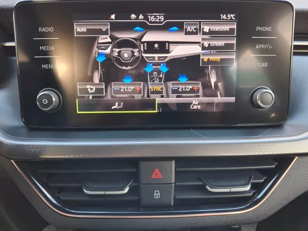 Škoda Kamiq Style DSG 1,5TSi 110kW - foto 19