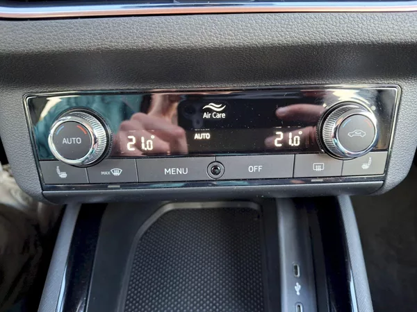 Škoda Kamiq Style DSG 1,5TSi 110kW - foto 25