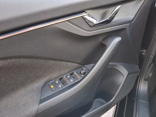 Škoda Kamiq Style DSG 1,5TSi 110kW - foto 29