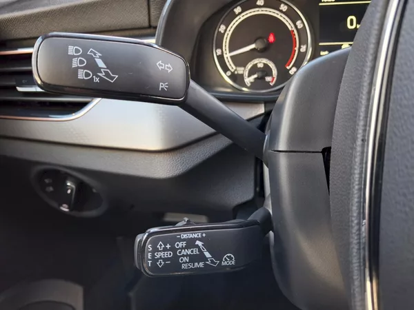 Škoda Kamiq Style DSG 1,5TSi 110kW - foto 32