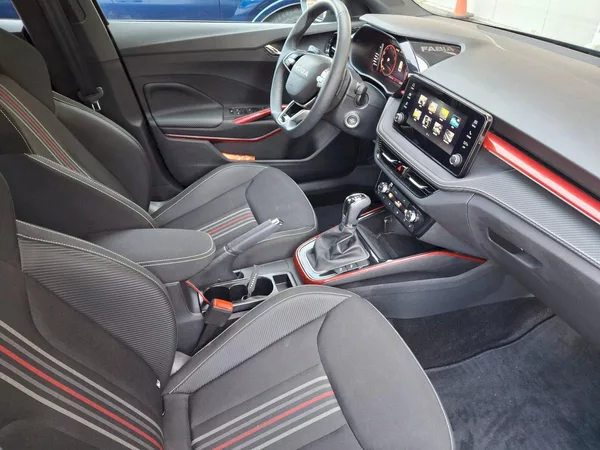 Škoda Fabia Monte Carlo DSG 1,0TSi 70kW - foto 13