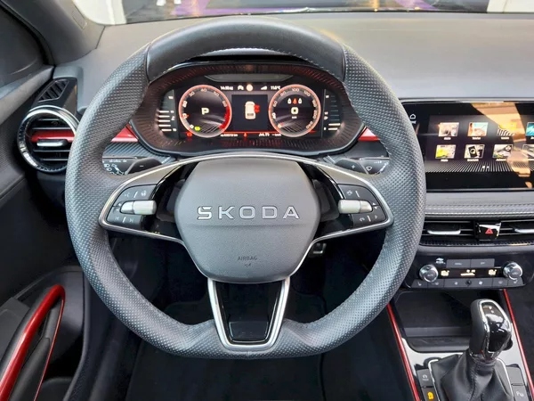 Škoda Fabia Monte Carlo DSG 1,0TSi 70kW - foto 15