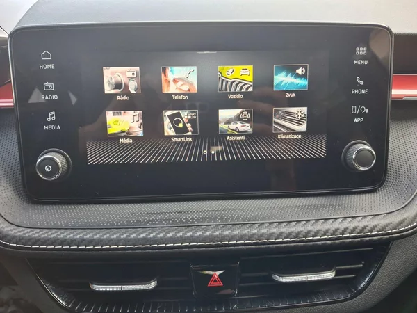 Škoda Fabia Monte Carlo DSG 1,0TSi 70kW - foto 20