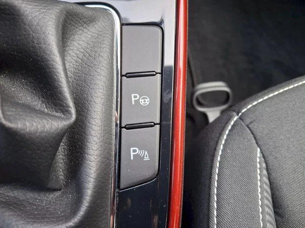 Škoda Fabia Monte Carlo DSG 1,0TSi 70kW - foto 27