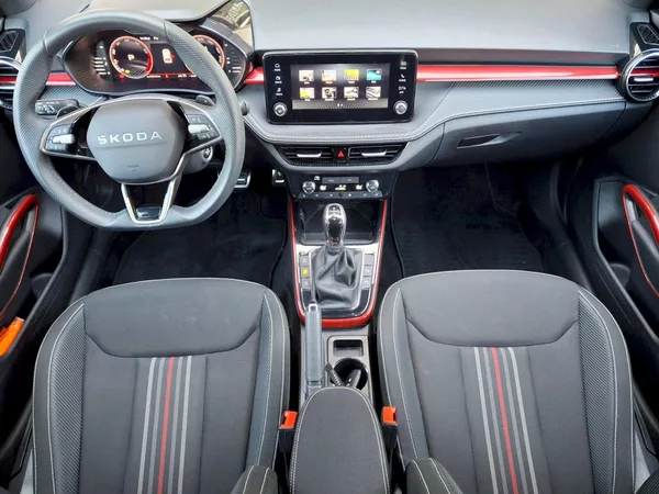 Škoda Fabia Monte Carlo DSG 1,0TSi 70kW - foto 5