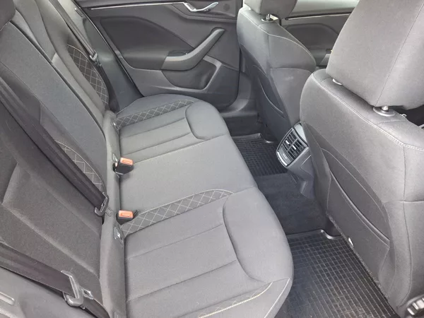 Škoda Kamiq Ambition Fresh 1,0TSi 81kW - foto 14