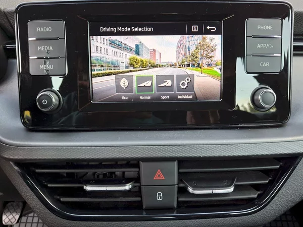 Škoda Kamiq Ambition Fresh 1,0TSi 81kW - foto 21