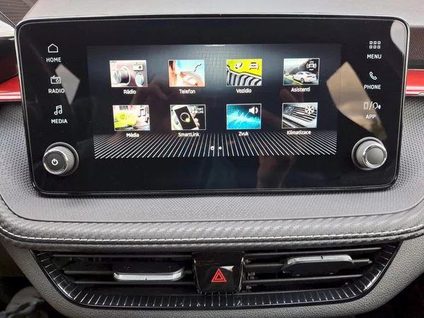 Škoda Fabia Monte Carlo DSG 1,5TSi 110kW - foto 18