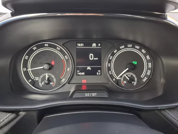 Škoda Fabia Style Plus DSG 1,0TSi 81kW Col - foto 16
