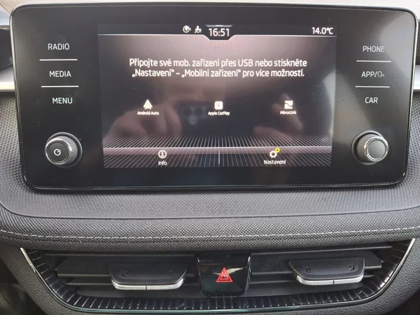 Škoda Fabia Style Plus DSG 1,0TSi 81kW Col - foto 19