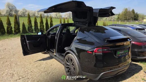 Tesla Model X Plaid 1020 koní, Tažné 2 250kg - foto 10
