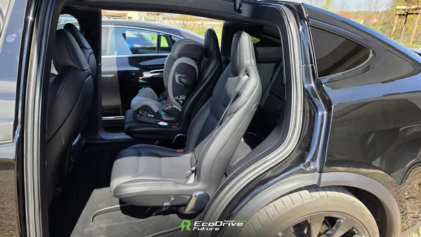 Tesla Model X Plaid 1020 koní, Tažné 2 250kg - foto 12