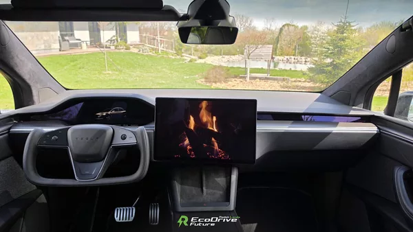 Tesla Model X Plaid 1020 koní, Tažné 2 250kg - foto 3