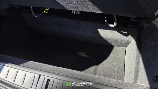 Tesla Model X Plaid 1020 koní, Tažné 2 250kg - foto 5