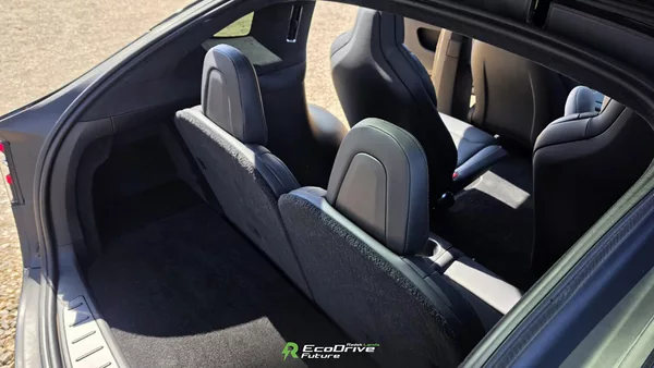 Tesla Model X Plaid 1020 koní, Tažné 2 250kg - foto 8