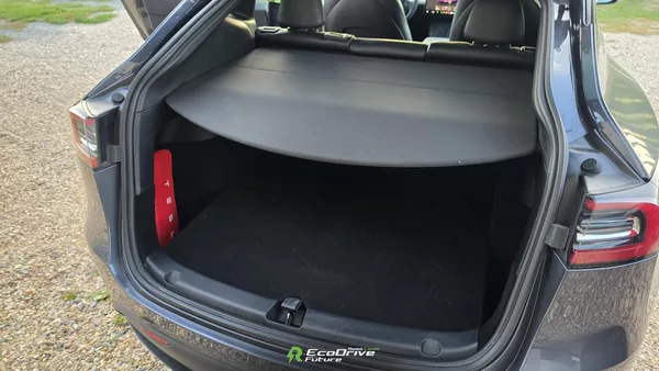 Tesla Model Y LR Dual Motor | plné FSD