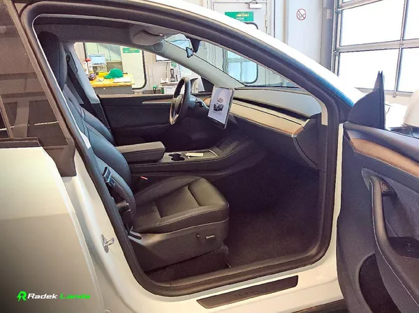 Tesla Model Y AWD Berlín | Dual Motor, AMD - foto 3