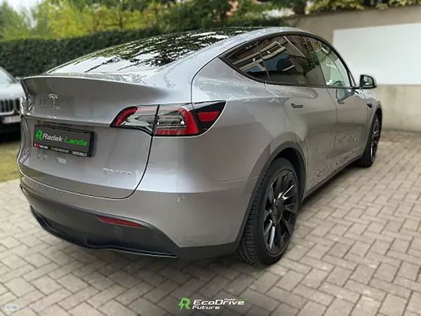Tesla Model Y Long Range AWD 4×4 - foto 5