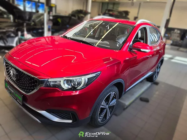 MG ZS 44,5 kWh, FWD (143 koní) - foto 2