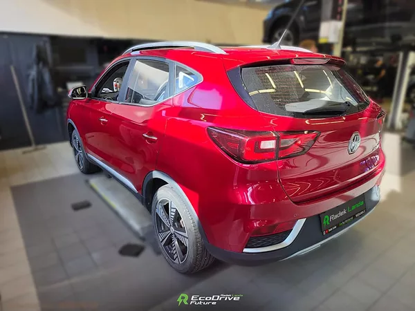 MG ZS 44,5 kWh, FWD (143 koní) - foto 4