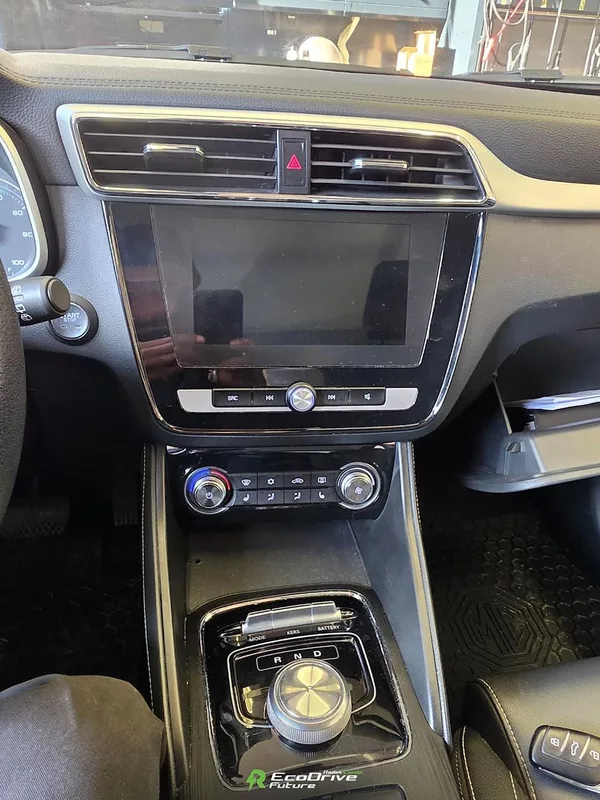 MG ZS 44,5 kWh, FWD (143 koní) - foto 5
