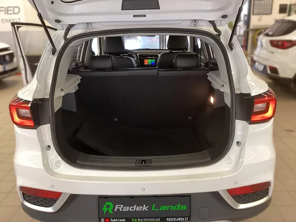 MG ZS 44,5 kWh, FWD (143 koní) - foto 7