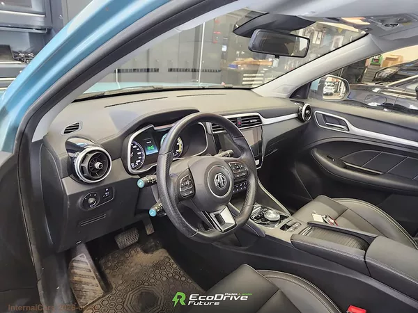 MG ZS 44,5 kWh, FWD (143 koní) - foto 7