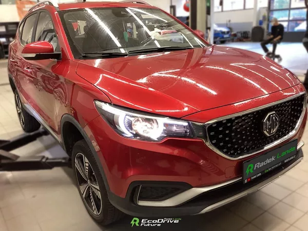 MG ZS 44,5 kWh, FWD (143 koní) - foto 2