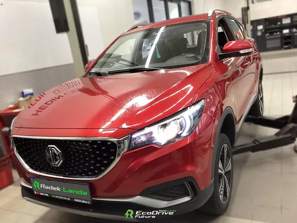 MG ZS 44,5 kWh, FWD (143 koní) - foto 4