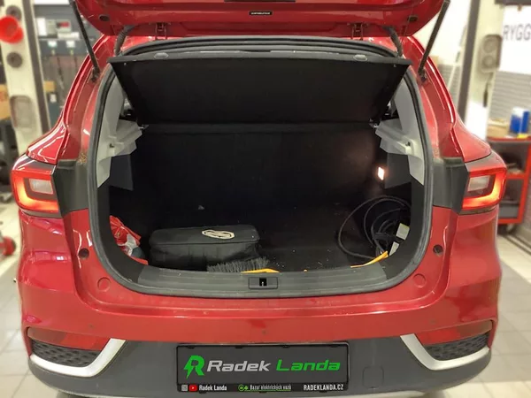 MG ZS 44,5 kWh, FWD (143 koní) - foto 6