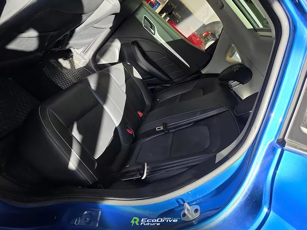 MG ZS 44,5 kWh, FWD (143 koní) - foto 10