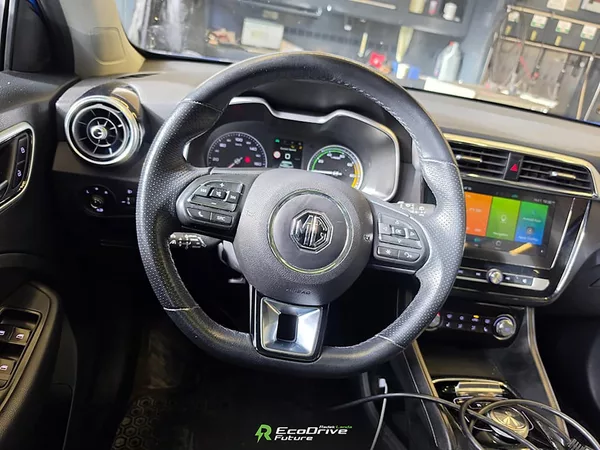 MG ZS 44,5 kWh, FWD (143 koní) - foto 6
