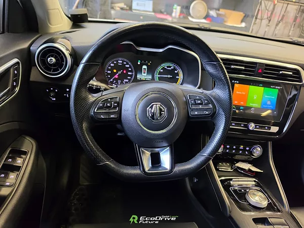 MG ZS 44,5 kWh, FWD (143 koní) - foto 6