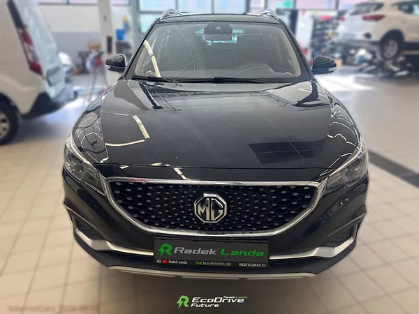 MG ZS 44,5 kWh, FWD (143 koní) - foto 3