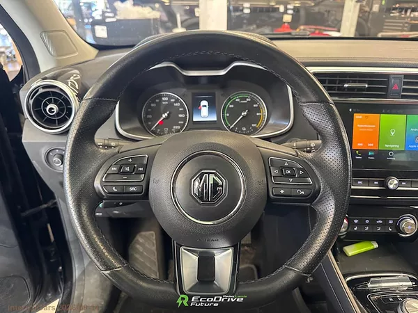 MG ZS 44,5 kWh, FWD (143 koní) - foto 7