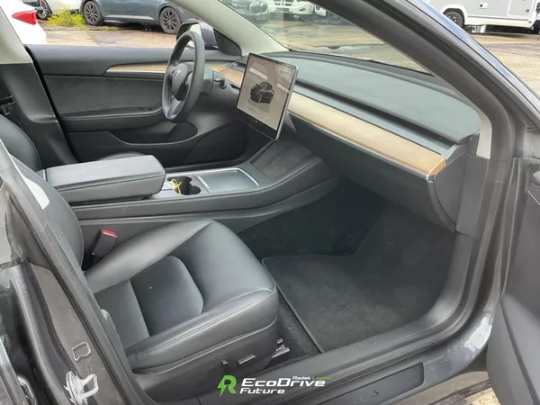 Tesla Model 3 AMD Ryzen, Grok | SOH 93 % - foto 10