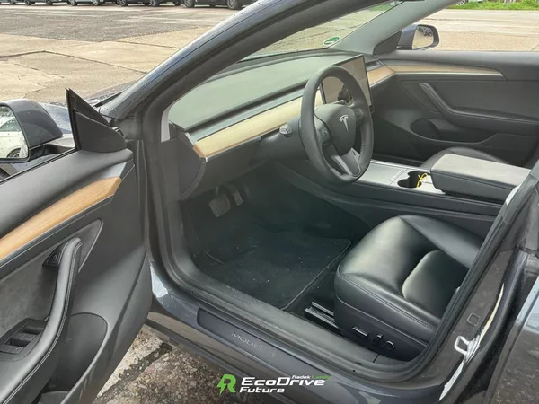 Tesla Model 3 AMD Ryzen, Grok | SOH 93 % - foto 11