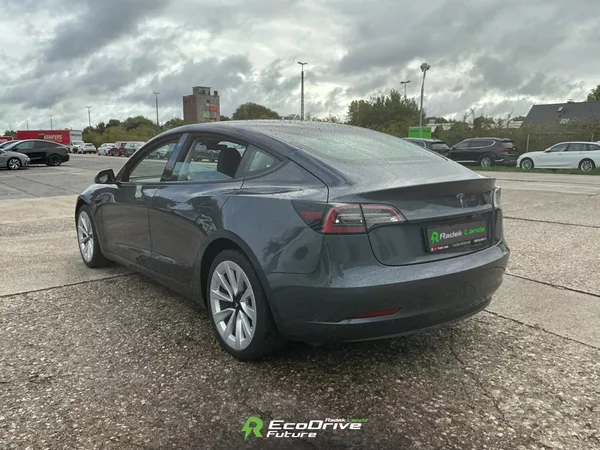 Tesla Model 3 AMD Ryzen, Grok | SOH 93 % - foto 3