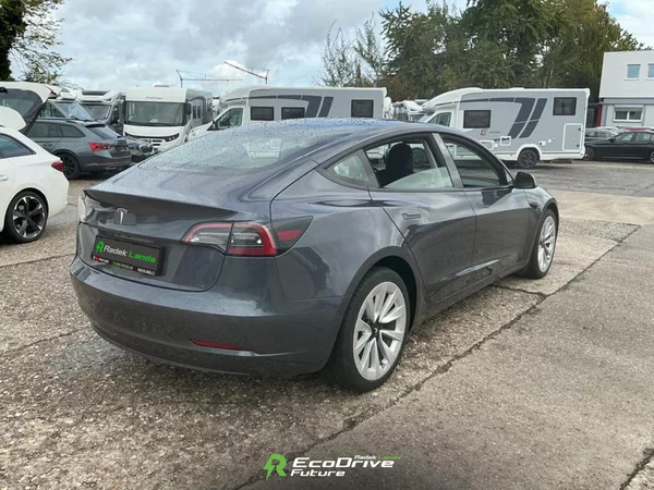 Tesla Model 3 AMD Ryzen, Grok | SOH 93 % - foto 5