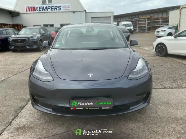 Tesla Model 3 AMD Ryzen, Grok | SOH 93 % - foto 6