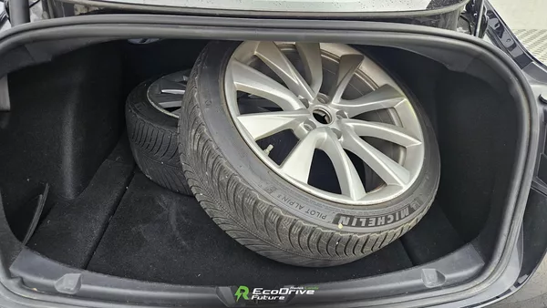 Tesla Model 3 Performance Dual Motor AWD - foto 8