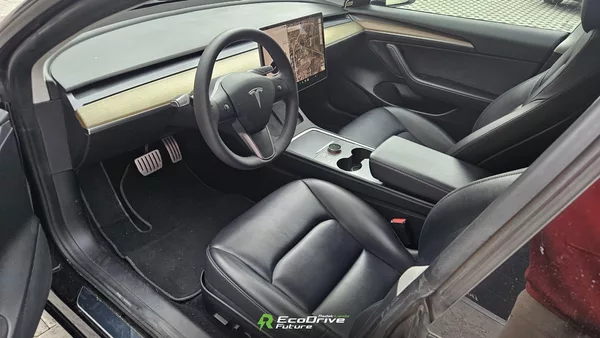 Tesla Model 3 Performance Dual Motor AWD - foto 9