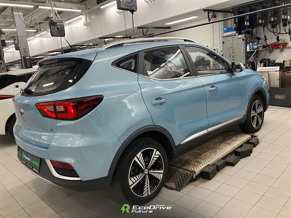 MG ZS Luxury 44,5 kWh, FWD - foto 4