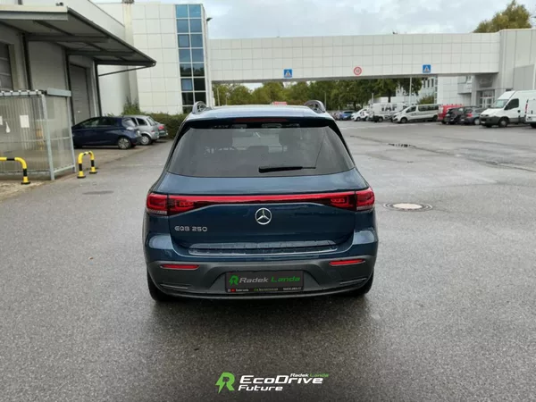 Mercedes-Benz EQB EQB 250, kamera, vyh. sedadla - foto 6
