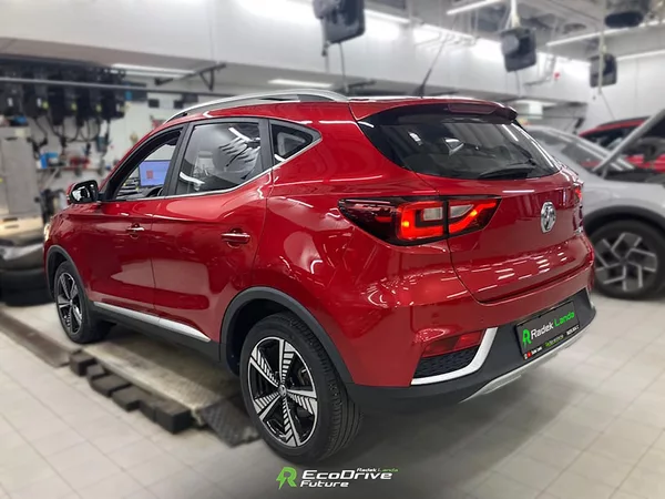 MG ZS Luxury 44,5 kWh, FWD - foto 4
